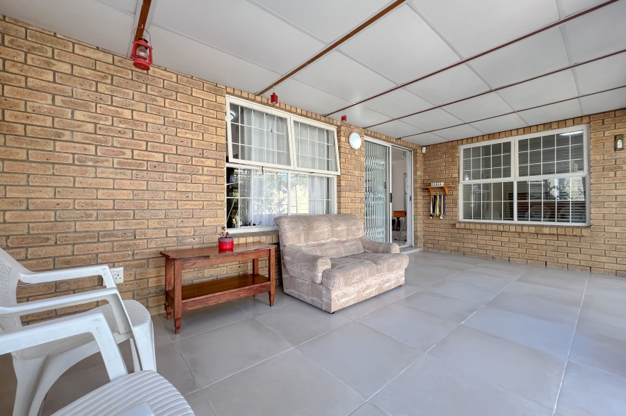 3 Bedroom Property for Sale in Protea Heights Western Cape